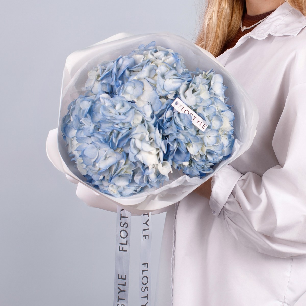 Букет голубых гортензий